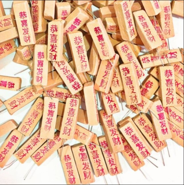 Hướng dẫn anh em lô đề dùng nhang xin số