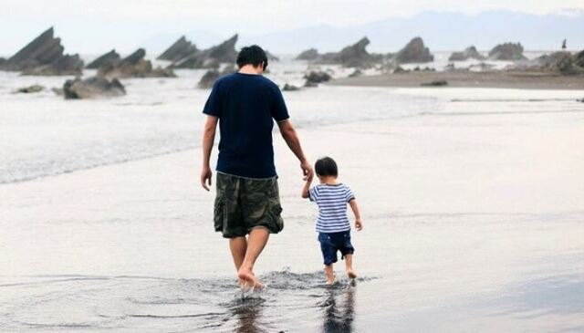 Chiêm bao thấy bố đại diện cho sự bảo vệ khỏi những người xung quanh và quyền lực