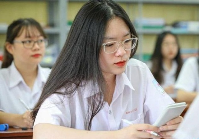 Mộng mình đi thi đại học được điểm cao dự báo về những may mắn sắp đến