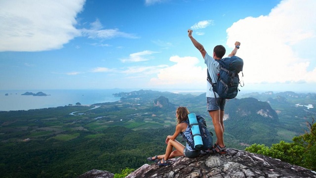 Mơ đi du lịch cùng người yêu đánh con gì?